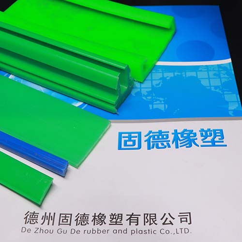 超高分子量聚乙烯导条